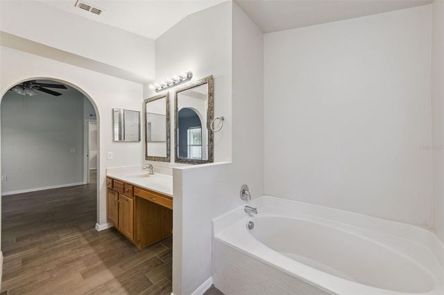 1906 CORNER GLEN DRIVE, Orlando, FL 32820