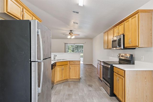 1906 CORNER GLEN DRIVE, Orlando, FL 32820