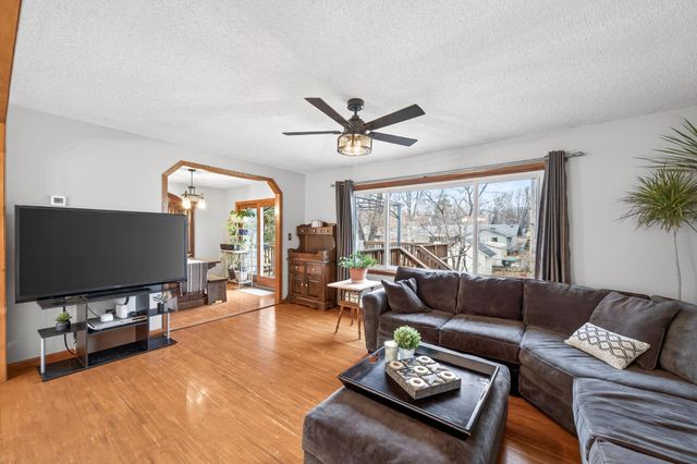 2701 107th Avenue NW, Coon Rapids, MN 55433