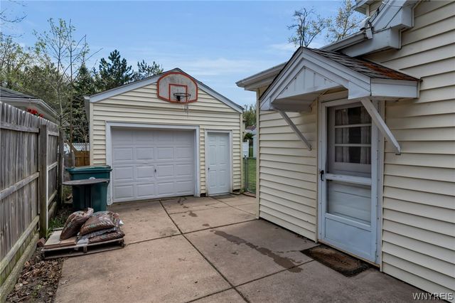425 North Avenue, North Tonawanda, NY 14120