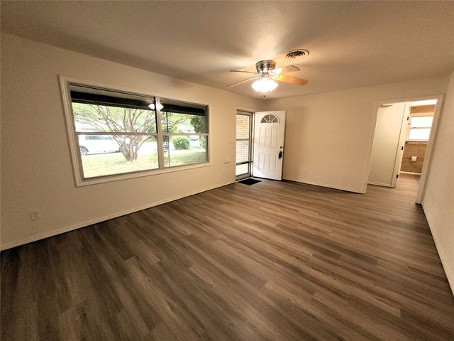 504 S Judd Street, White Settlement, TX 76108