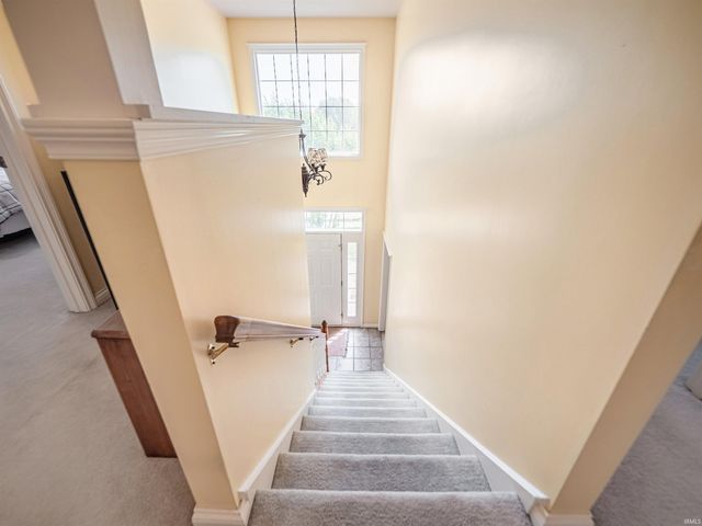 2847 Oak Trail Drive, Newburgh, IN 47630