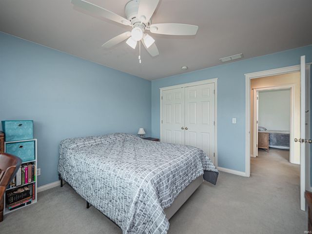 2847 Oak Trail Drive, Newburgh, IN 47630