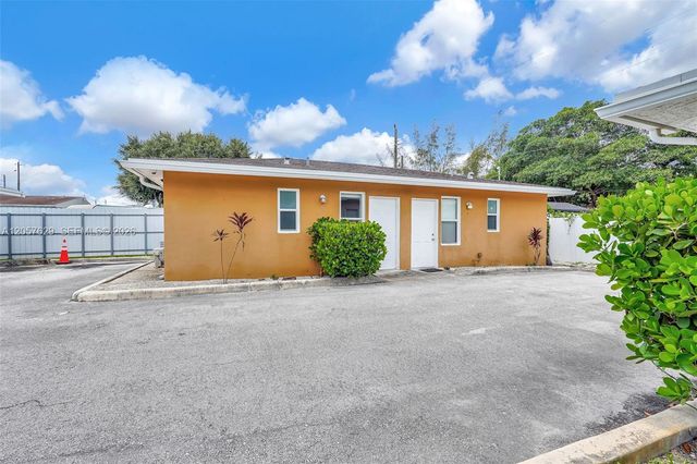 529 NW 88th St 3, El Portal, FL 33150