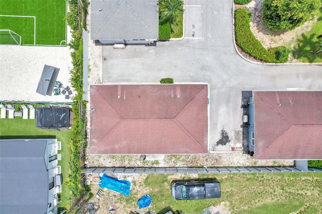 529 NW 88th St 3, El Portal, FL 33150