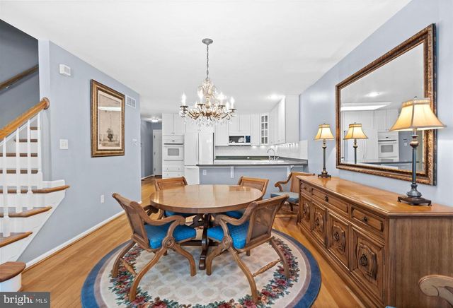 26 LYNTHWAITE FARM LN, Wilmington, DE 19803