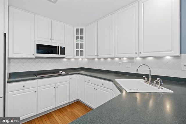 26 LYNTHWAITE FARM LN, Wilmington, DE 19803