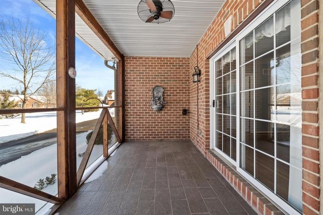 26 LYNTHWAITE FARM LN, Wilmington, DE 19803