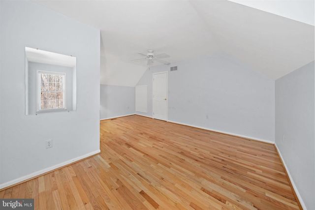 26 LYNTHWAITE FARM LN, Wilmington, DE 19803