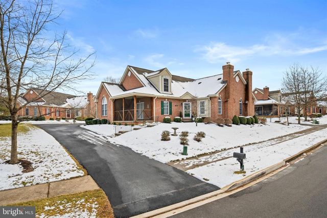 26 LYNTHWAITE FARM LN, Wilmington, DE 19803