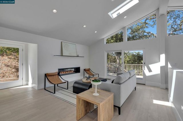 127 Caminar Way, Walnut Creek, CA 94596