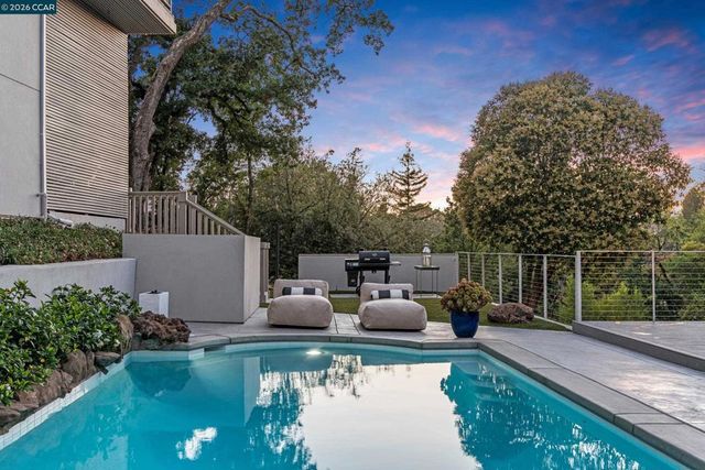 127 Caminar Way, Walnut Creek, CA 94596