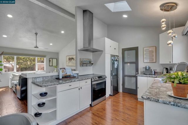 127 Caminar Way, Walnut Creek, CA 94596