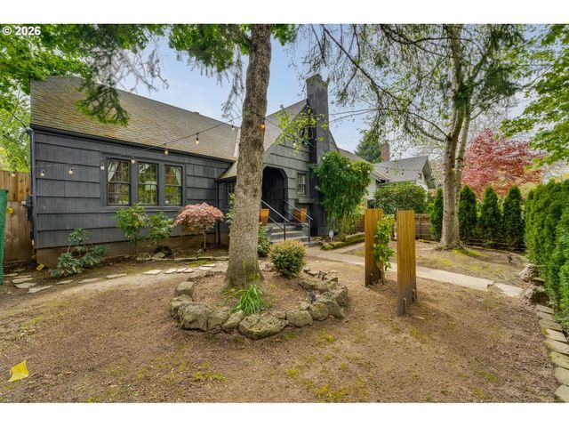 1332 Ne FREMONT St, Portland, OR 97212
