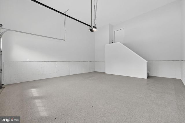 611 GIBSON DR SW, Vienna, VA 22180