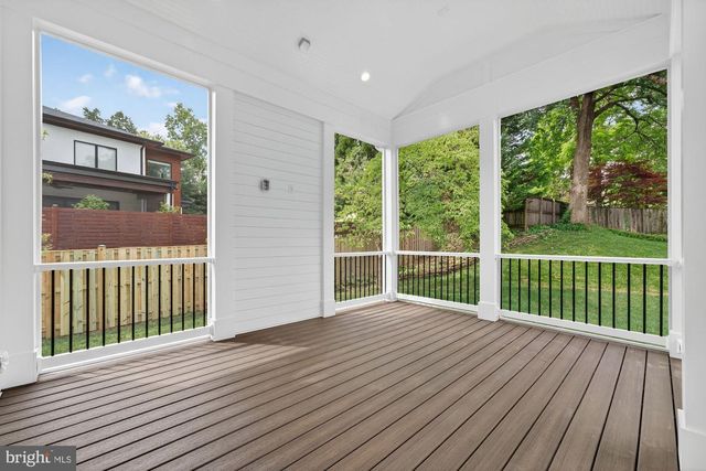 611 GIBSON DR SW, Vienna, VA 22180