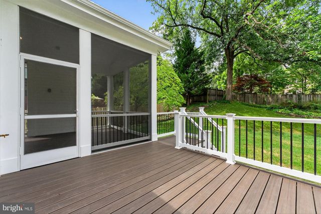 611 GIBSON DR SW, Vienna, VA 22180