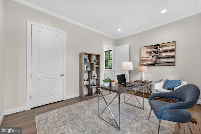 611 GIBSON DR SW, Vienna, VA 22180