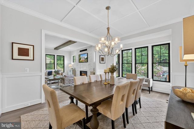 611 GIBSON DR SW, Vienna, VA 22180