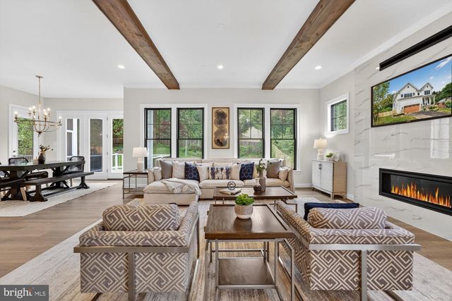 611 GIBSON DR SW, Vienna, VA 22180