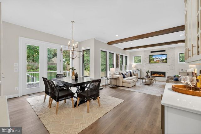 611 GIBSON DR SW, Vienna, VA 22180