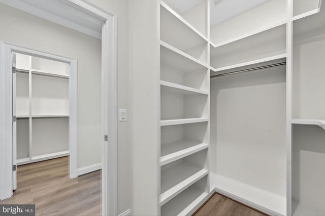 611 GIBSON DR SW, Vienna, VA 22180