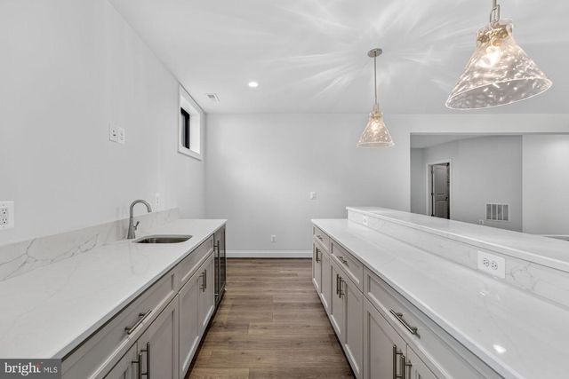 611 GIBSON DR SW, Vienna, VA 22180