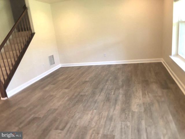 42638 BECKETT TER, Ashburn, VA 20148
