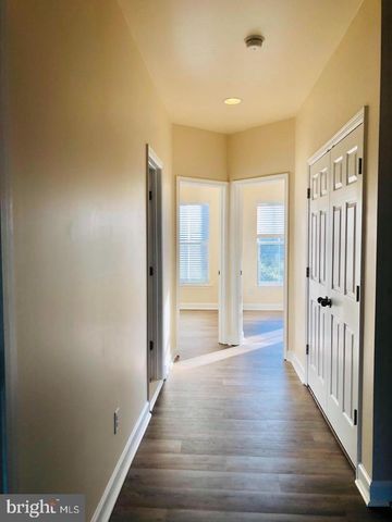 42638 BECKETT TER, Ashburn, VA 20148
