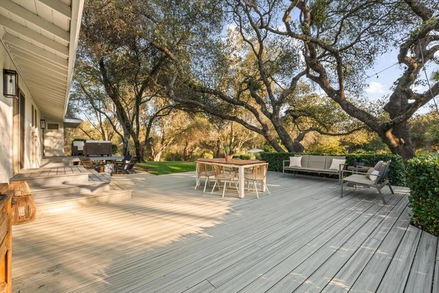 6345 Barton Rd, Loomis, CA 95650