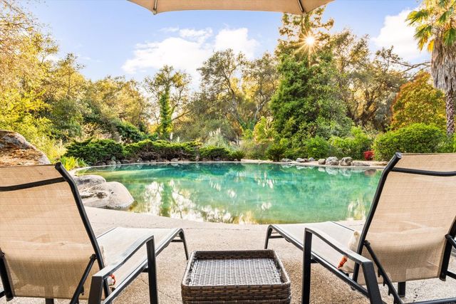 6345 Barton Rd, Loomis, CA 95650