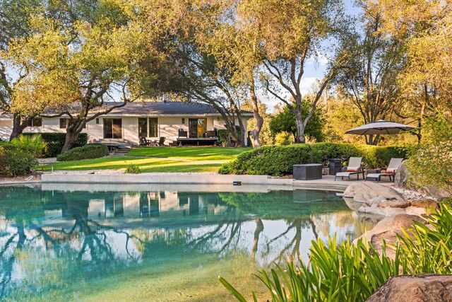 6345 Barton Rd, Loomis, CA 95650