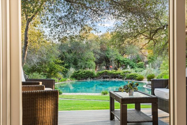 6345 Barton Rd, Loomis, CA 95650