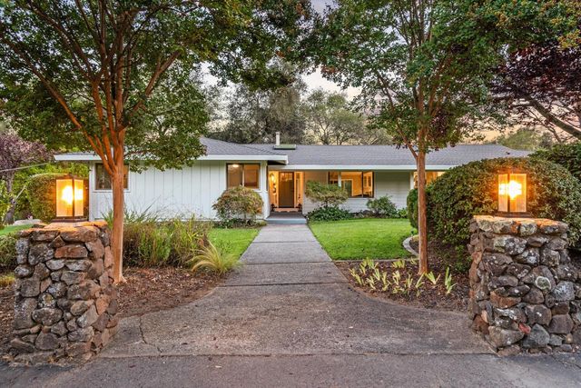 6345 Barton Rd, Loomis, CA 95650