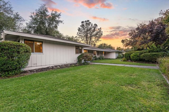 6345 Barton Rd, Loomis, CA 95650