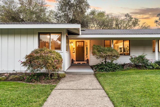 6345 Barton Rd, Loomis, CA 95650