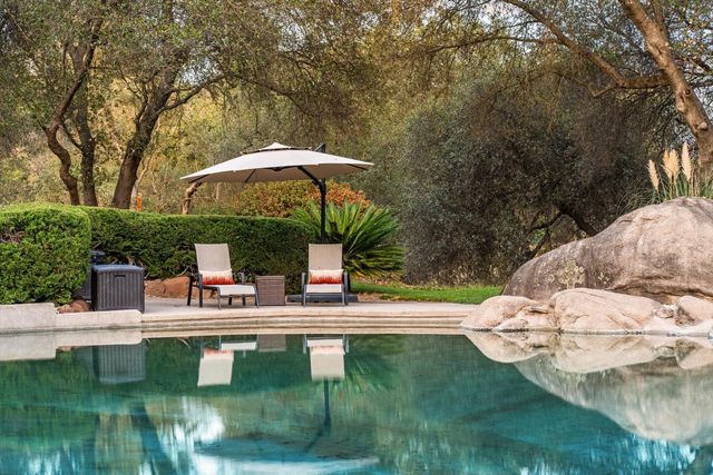 6345 Barton Rd, Loomis, CA 95650