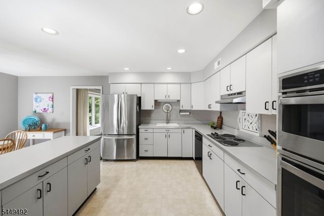 55 Union Hill Rd, Parsippany-troy Hills Twp., NJ 07950