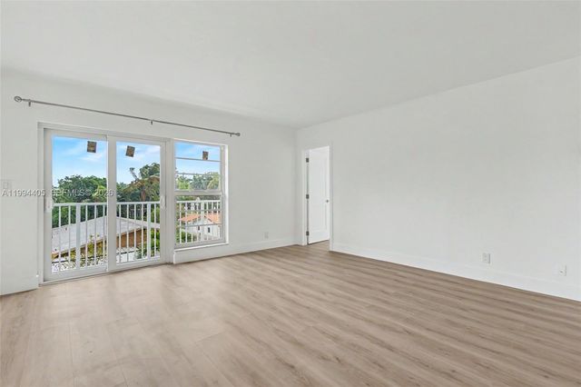 1220 71st St 35, Miami Beach, FL 33141