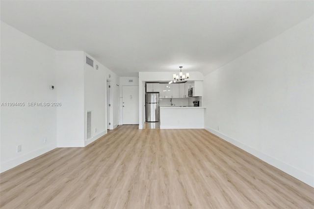 1220 71st St 35, Miami Beach, FL 33141