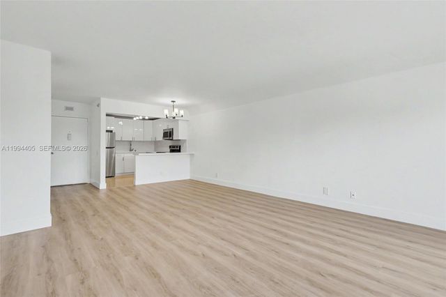 1220 71st St 35, Miami Beach, FL 33141