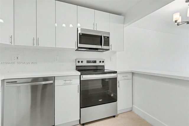 1220 71st St 35, Miami Beach, FL 33141