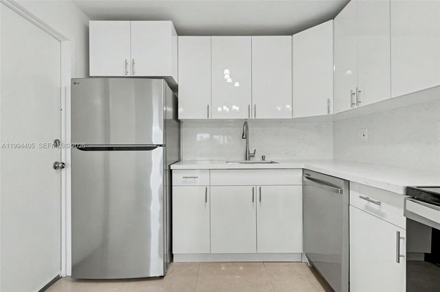 1220 71st St 35, Miami Beach, FL 33141