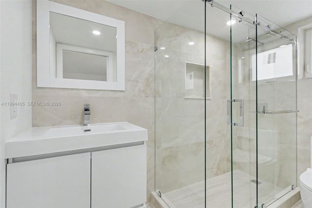 1220 71st St 35, Miami Beach, FL 33141