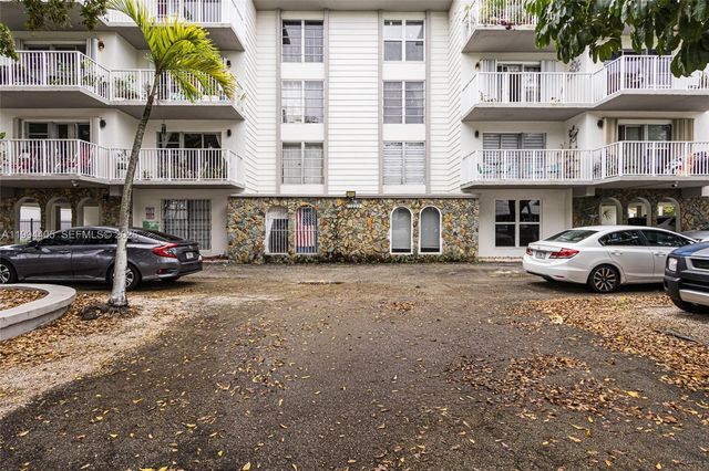 1220 71st St 35, Miami Beach, FL 33141