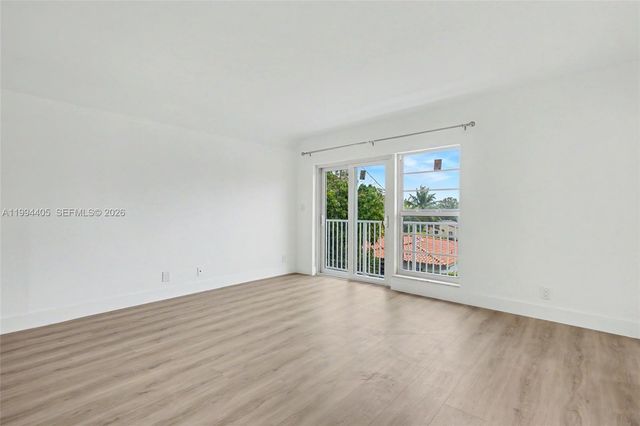 1220 71st St 35, Miami Beach, FL 33141