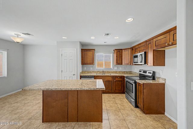 423 W ALICIA Drive, Phoenix, AZ 85041