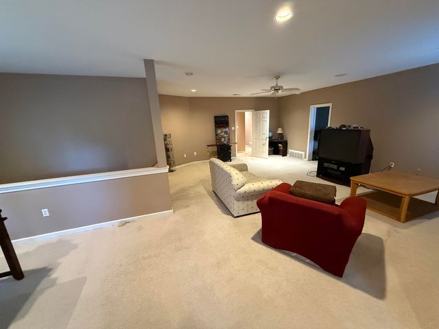 9551 FOX HILL CIR, Germantown, TN 38139