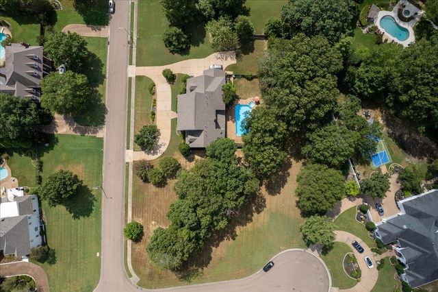 9551 FOX HILL CIR, Germantown, TN 38139