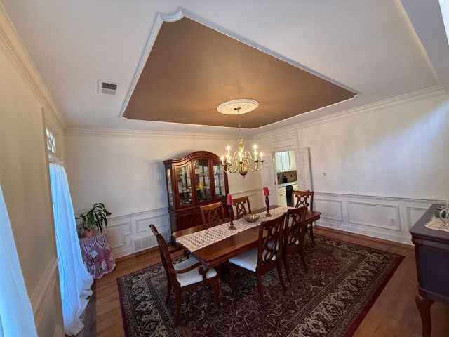9551 FOX HILL CIR, Germantown, TN 38139